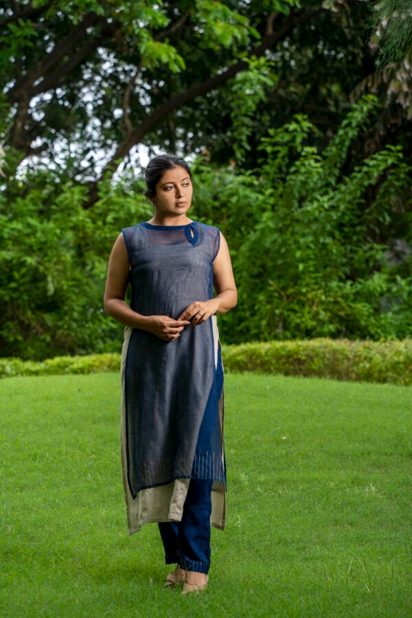 Saba Mughal Sleeveless Layered Kurta Set